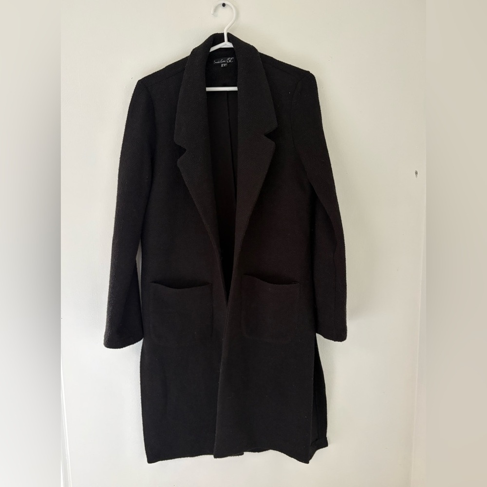 Elegant Black Women's Blazer Jacket - Picture 2 of 4